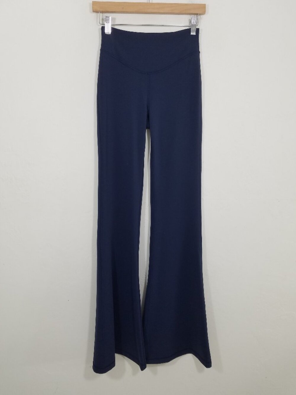 Like New Lululemon Navy Blue Pants Size 6